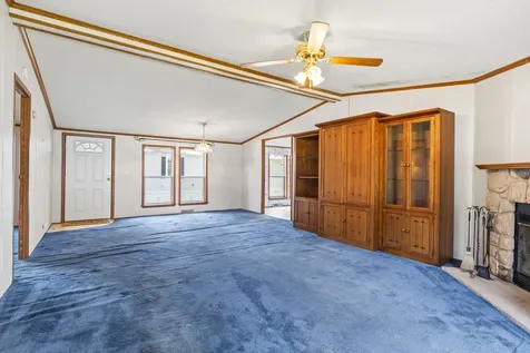 16 Larry Lane Brunswick ME 04011