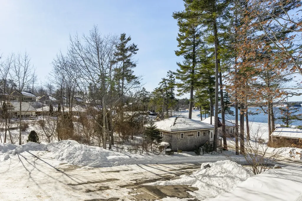 306 Eddy Road Edgecomb ME 04556