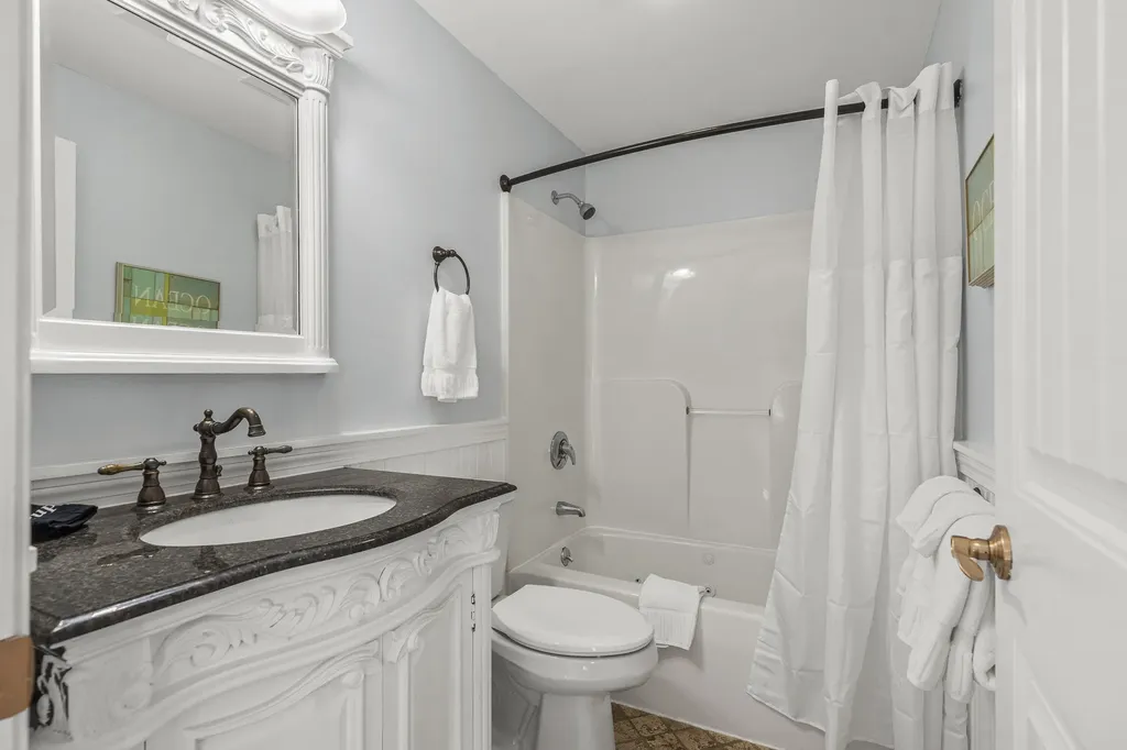 306 Eddy Road Edgecomb ME 04556