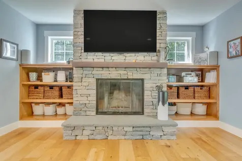 51 Tenny Hill Road Raymond ME 04071