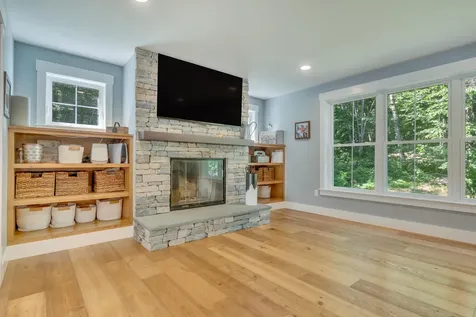 51 Tenny Hill Road Raymond ME 04071