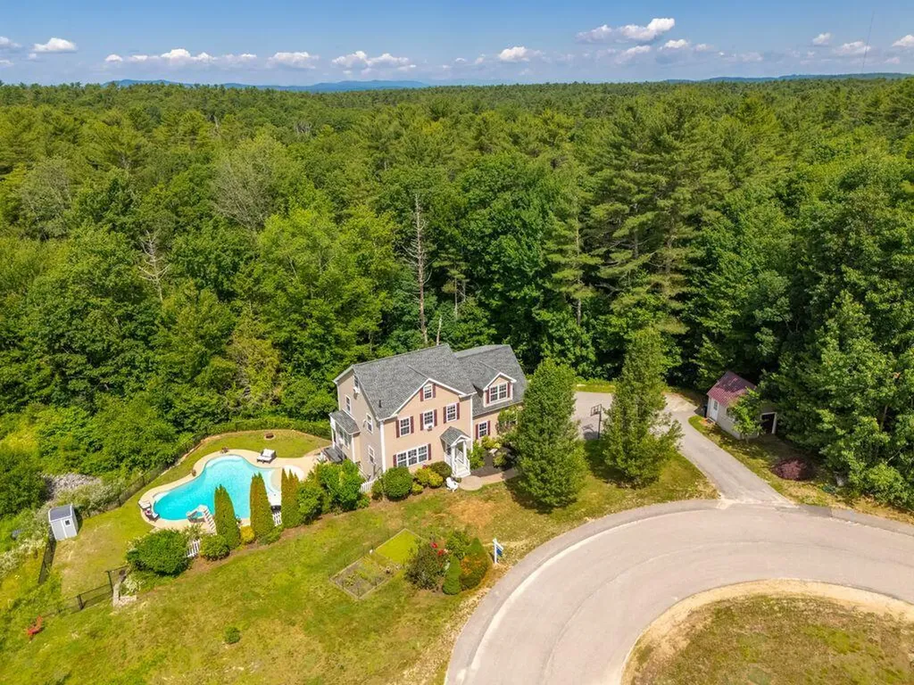 57 Thrush Terrace Windham ME 04062