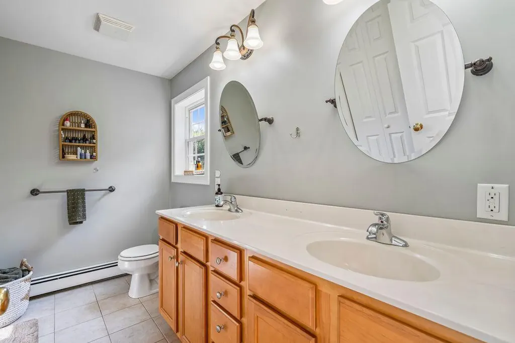 57 Thrush Terrace Windham ME 04062