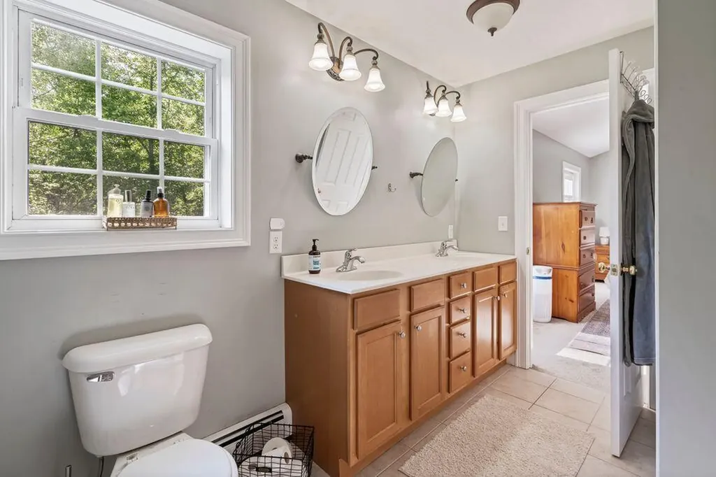 57 Thrush Terrace Windham ME 04062