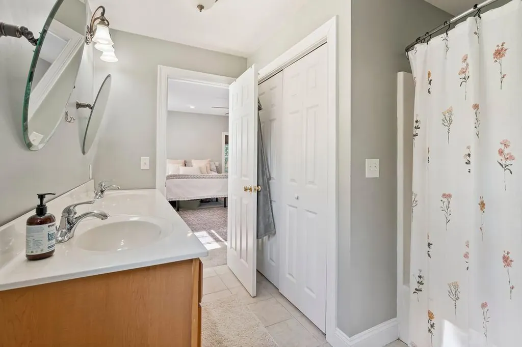 57 Thrush Terrace Windham ME 04062