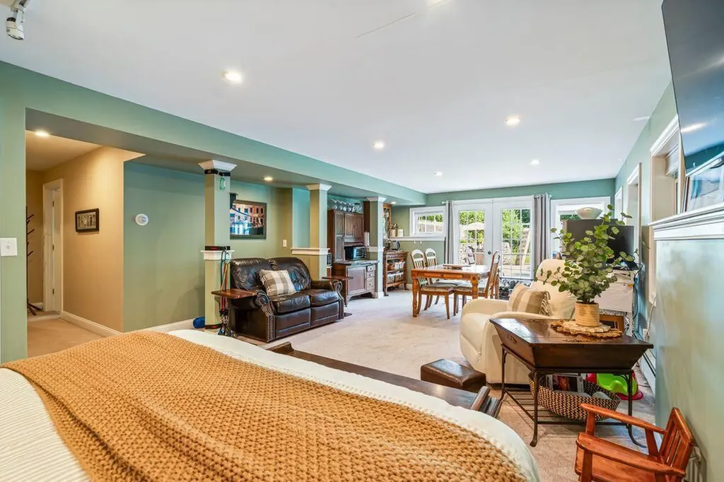 57 Thrush Terrace Windham ME 04062