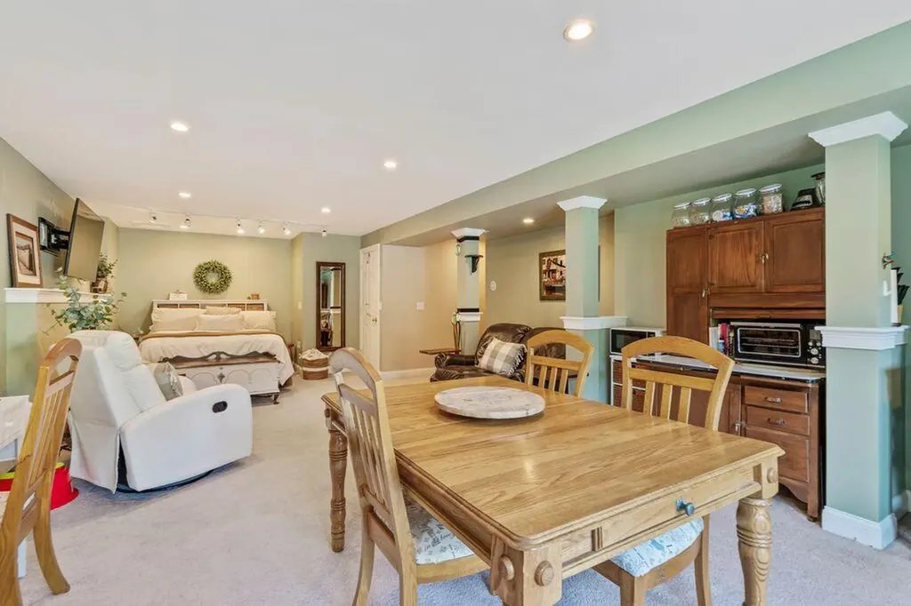 57 Thrush Terrace Windham ME 04062