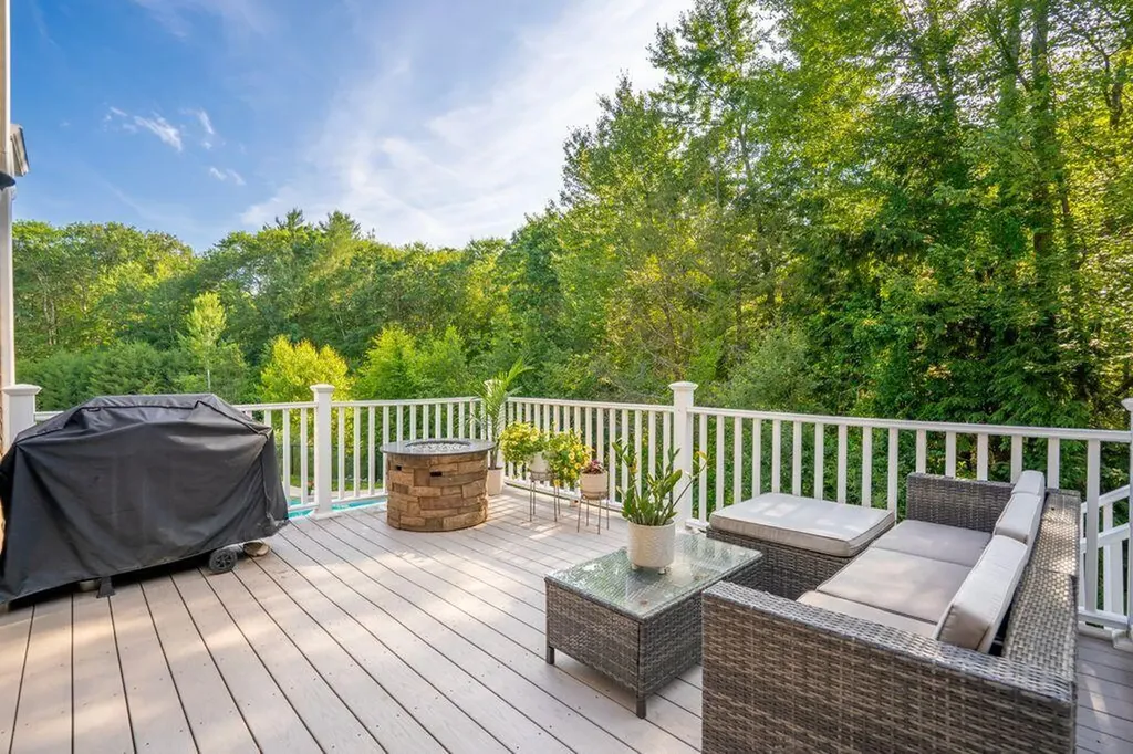 57 Thrush Terrace Windham ME 04062