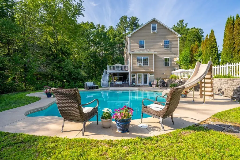 57 Thrush Terrace Windham ME 04062