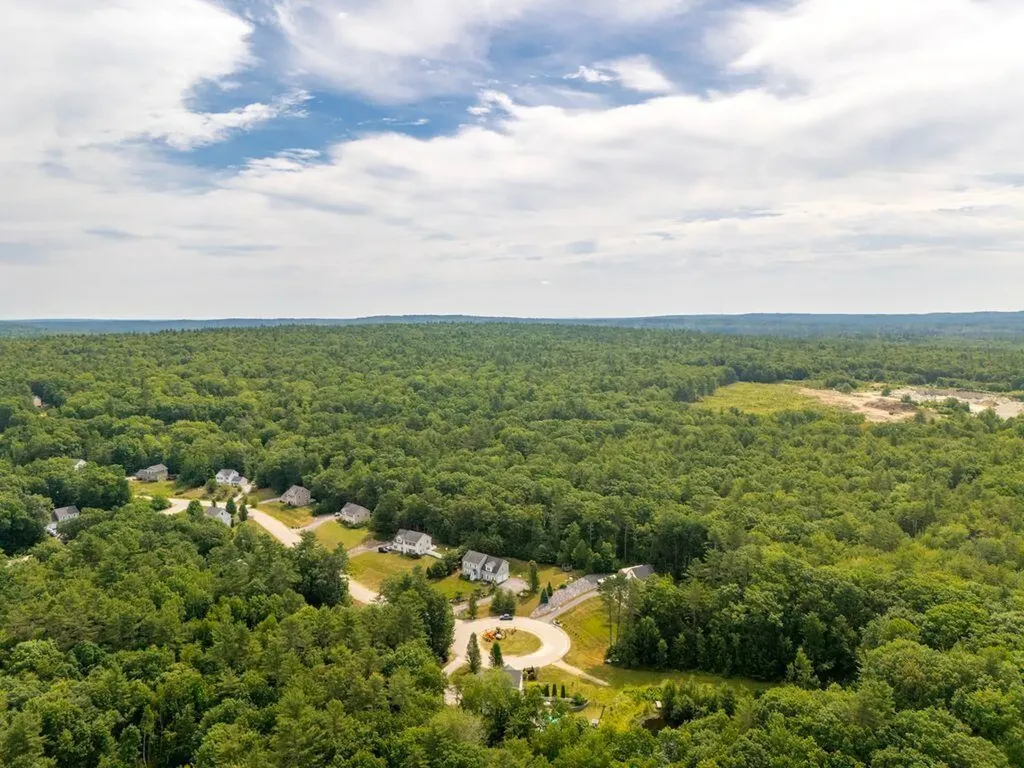 57 Thrush Terrace Windham ME 04062