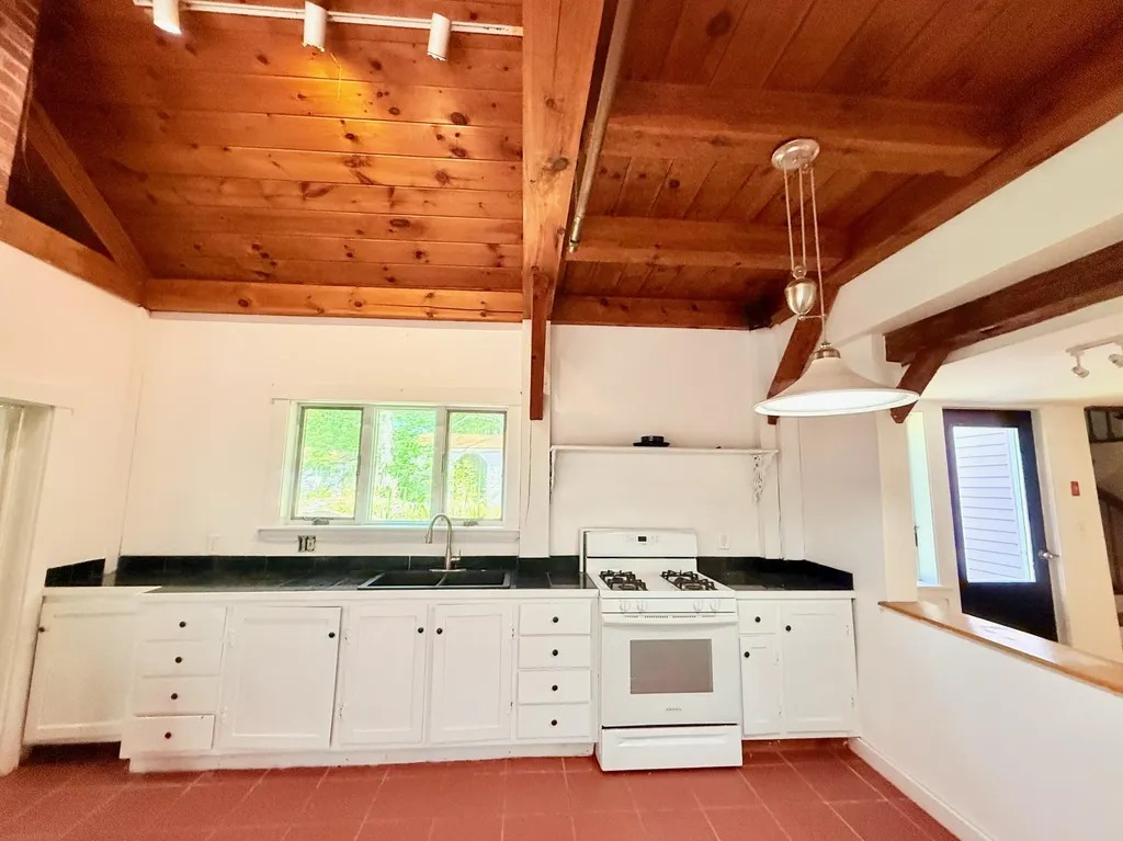722 Belgrade Road Mount Vernon ME 04352