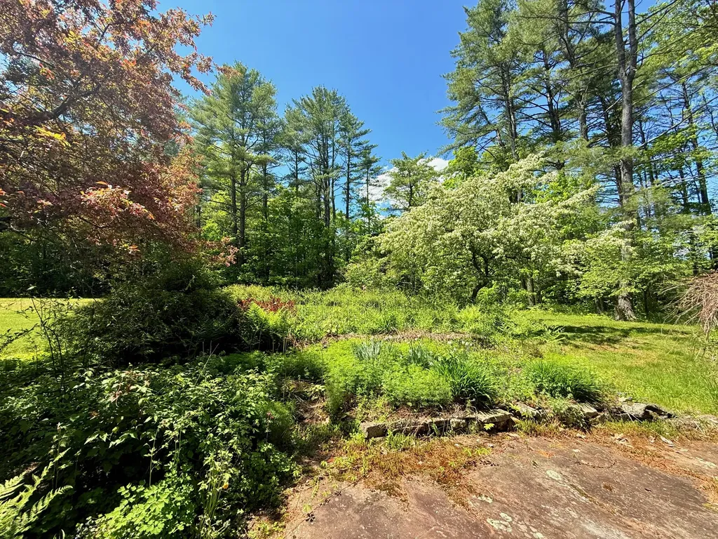 722 Belgrade Road Mount Vernon ME 04352