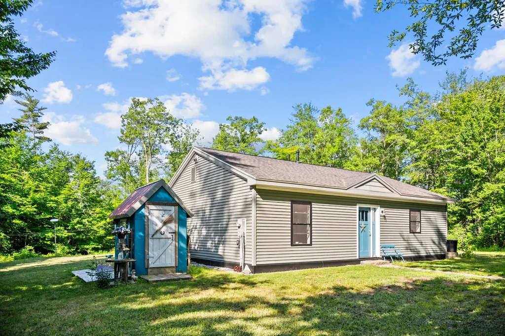 174 Marston Road Baldwin ME 04091