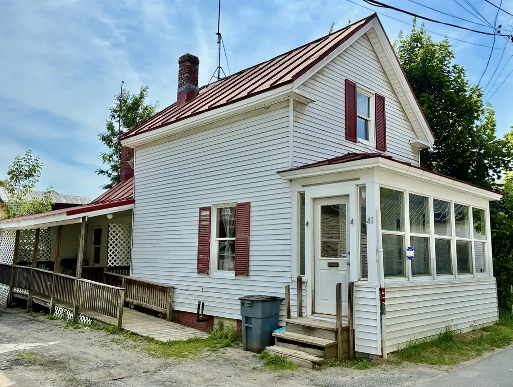 41 Carey Lane Waterville ME 04901