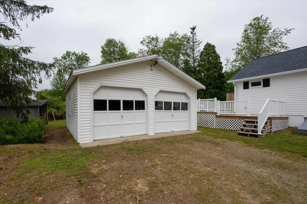 1069 River Avenue Gardiner ME 04345