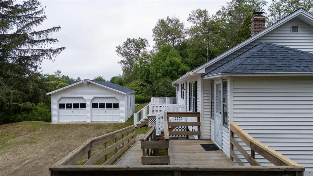 1069 River Avenue Gardiner ME 04345
