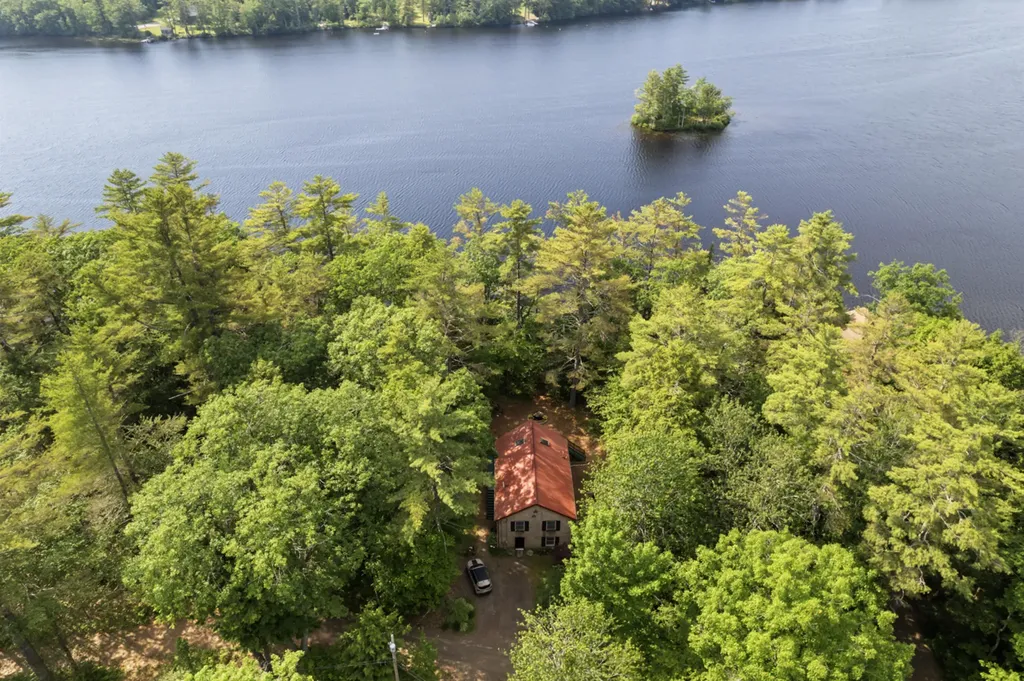 175 Buck N Doe Trail Augusta ME 04330