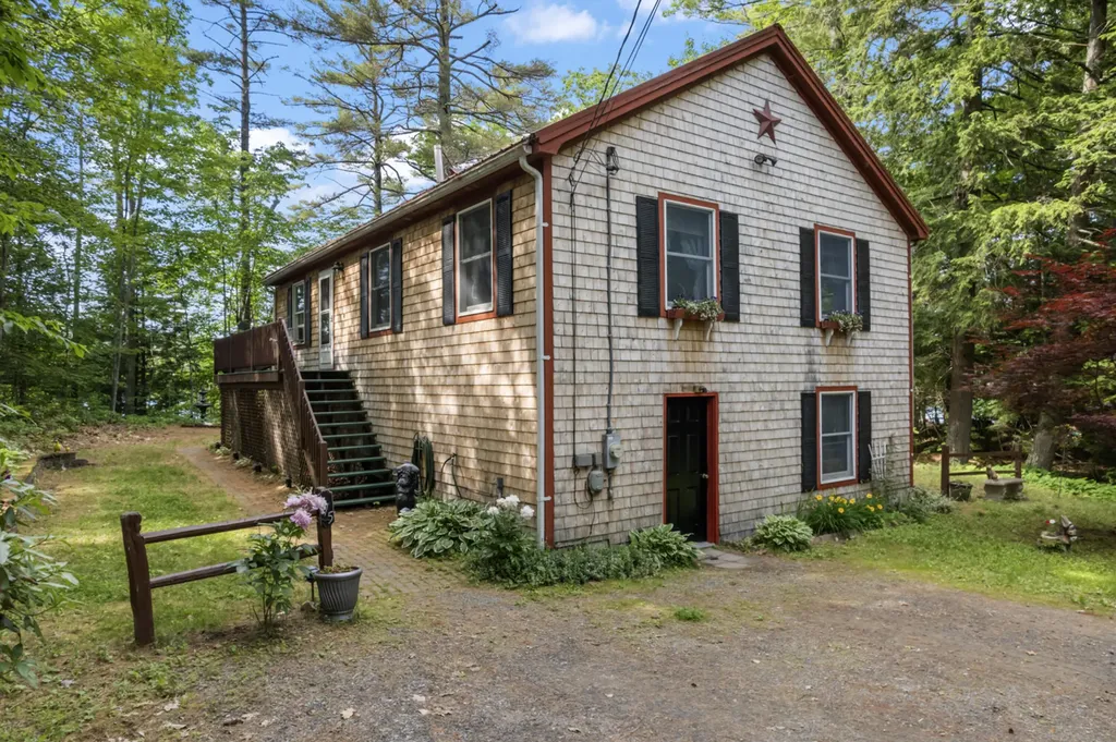 175 Buck N Doe Trail Augusta ME 04330