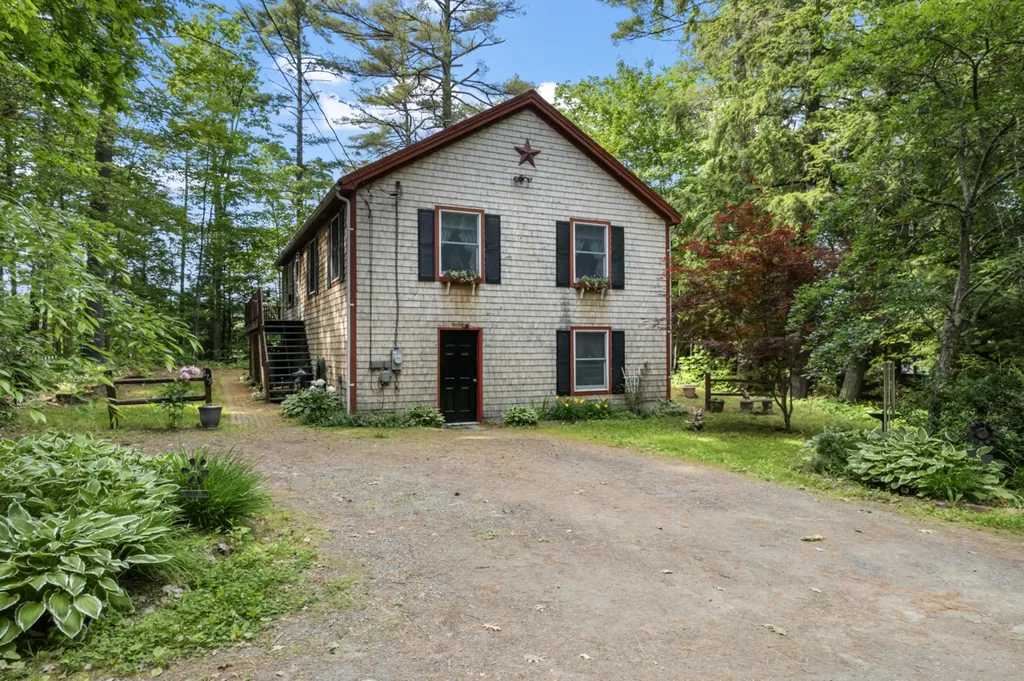 175 Buck N Doe Trail Augusta ME 04330