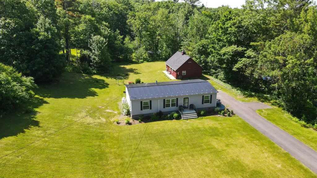 27 Hoxie Hill Road Orrington ME 04474