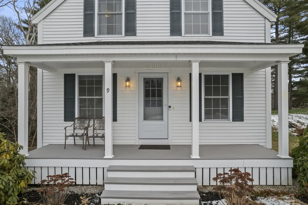 9 Parker Ridge Road Biddeford ME 04005