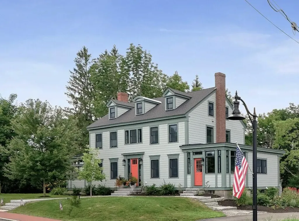 102 Main Street Belgrade ME 04917