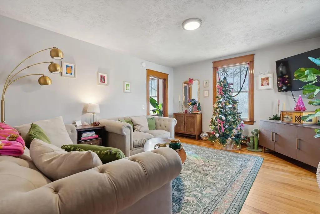 130 Western Avenue Auburn ME 04210