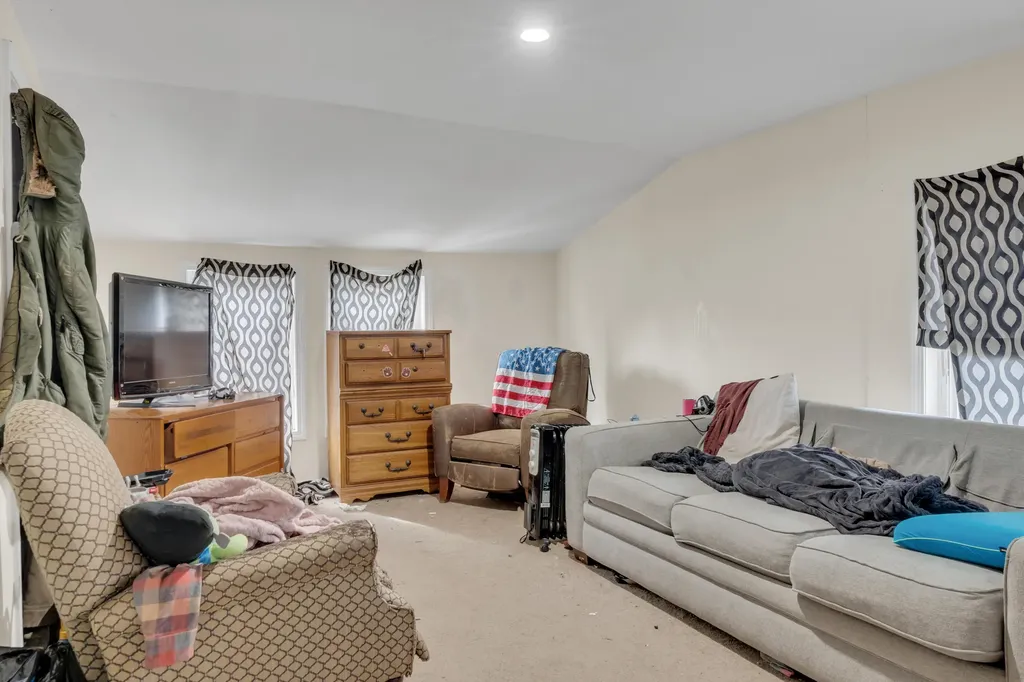 90 Broadturn Road Scarborough ME 04074