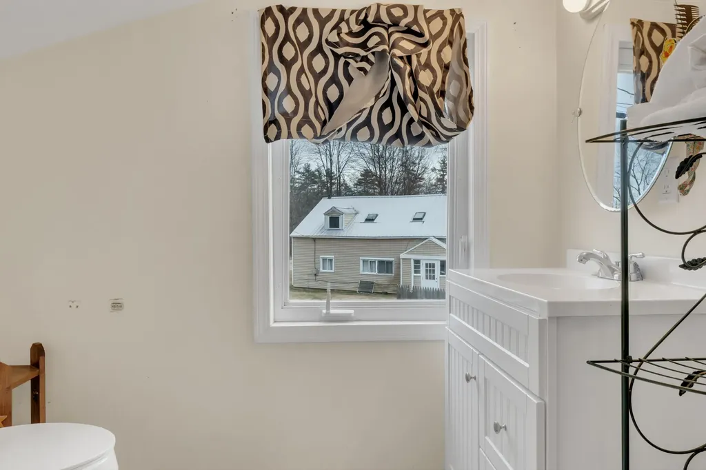 90 Broadturn Road Scarborough ME 04074