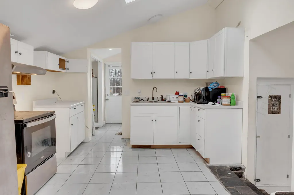 90 Broadturn Road Scarborough ME 04074