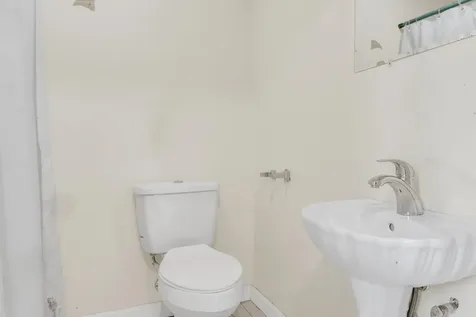 90 Broadturn Road Scarborough ME 04074