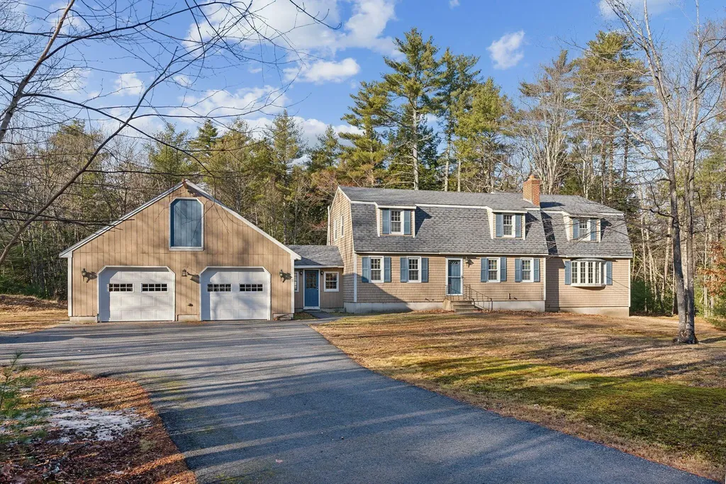 11 Christine Lane Hollis ME 04042