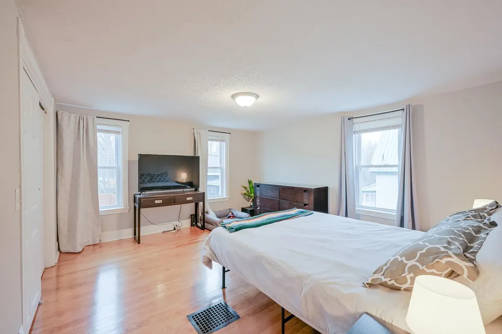 25 Center Street Augusta ME 04330