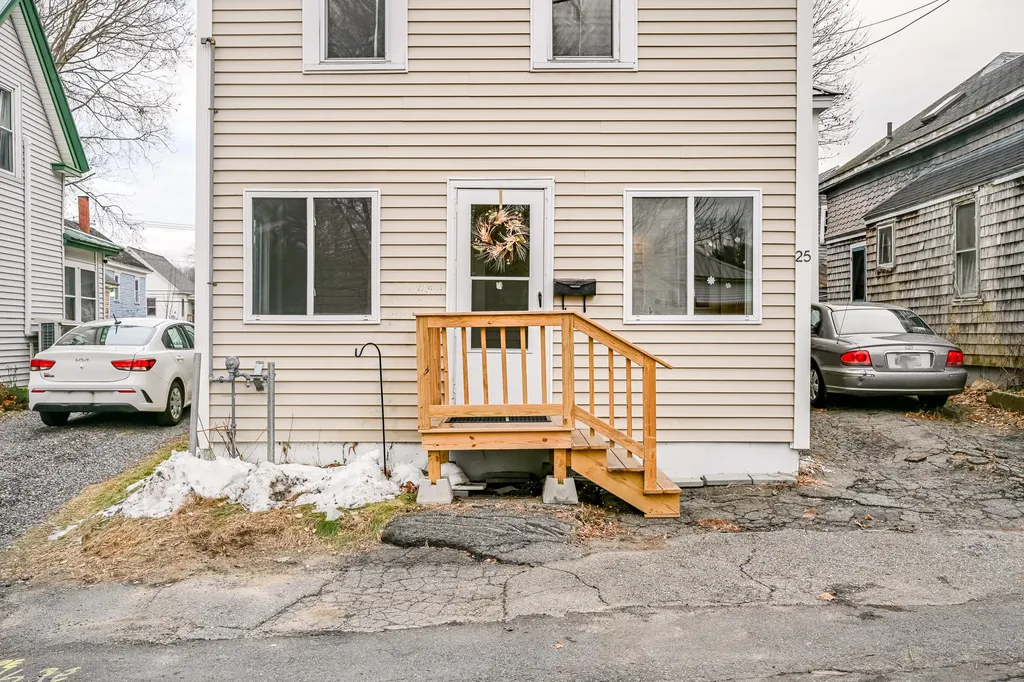25 Center Street Augusta ME 04330