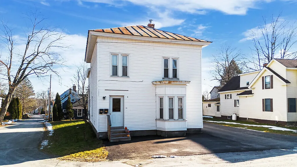 70 High Street Fairfield ME 04937
