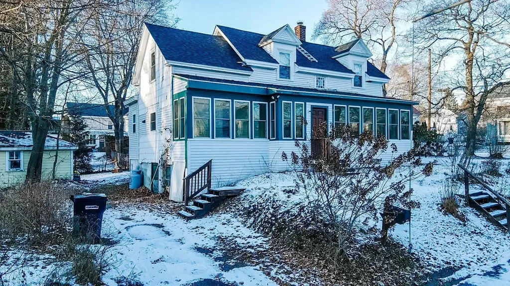 47 7th Street Bangor ME 04401