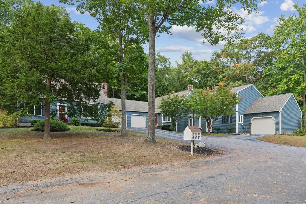 10 Azalea Lane Windham ME 04062