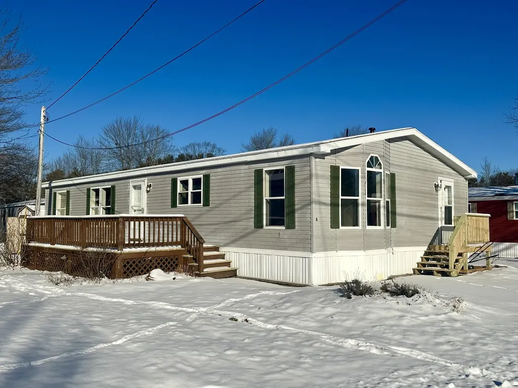 8 Pond Drive Brunswick ME 04011