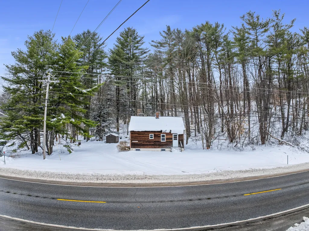 1820 Auburn Road Turner ME 04282