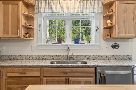 28 Mayberry Landing Naples ME 04055