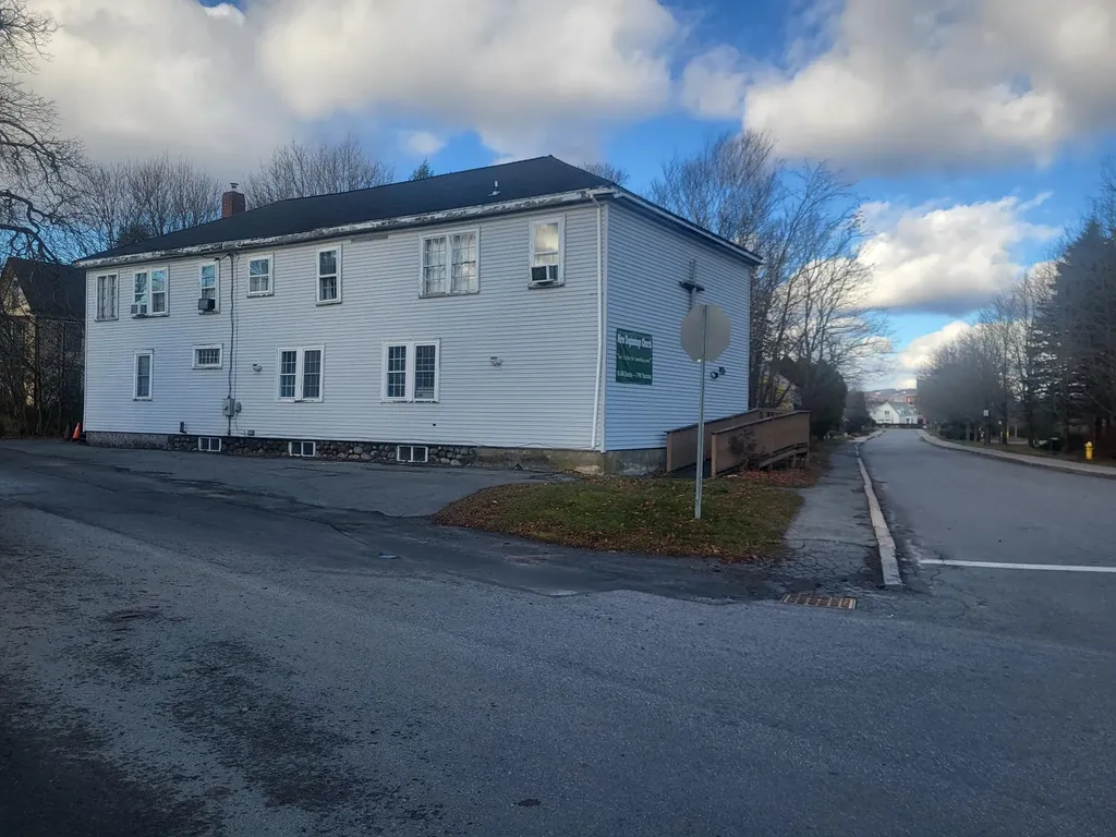 37 Water Street Rockland ME 04841