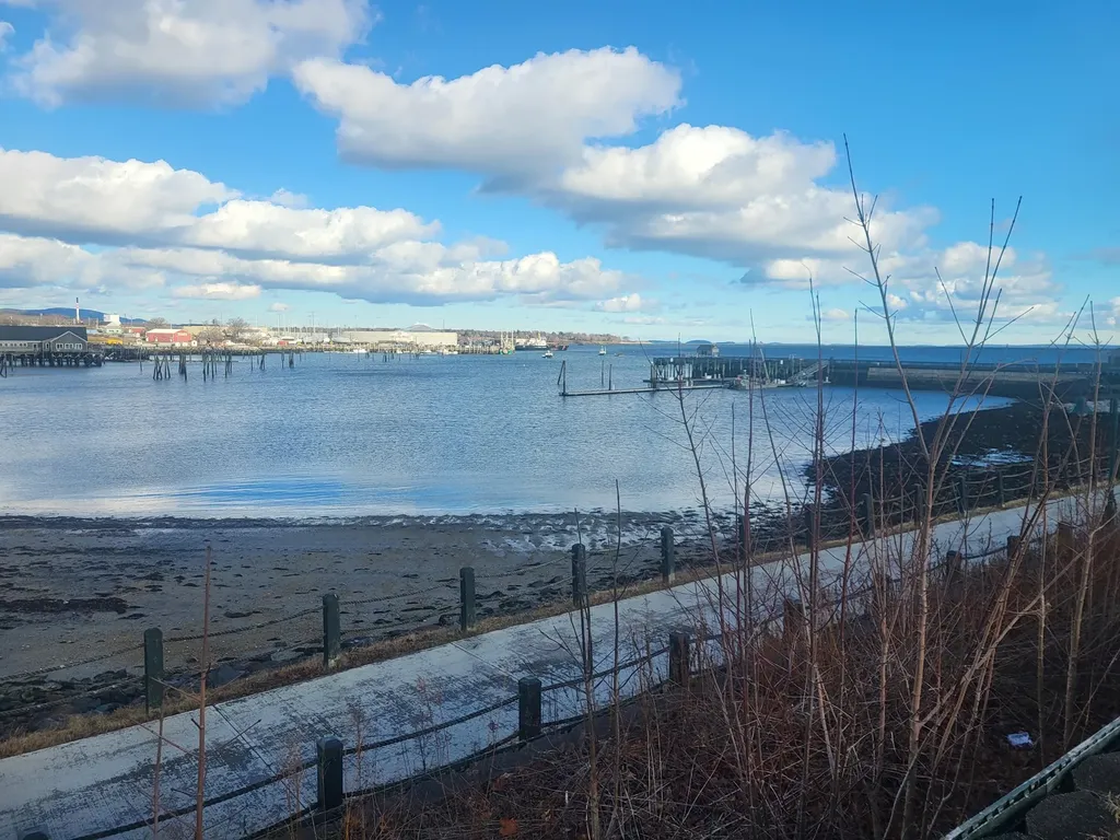 37 Water Street Rockland ME 04841