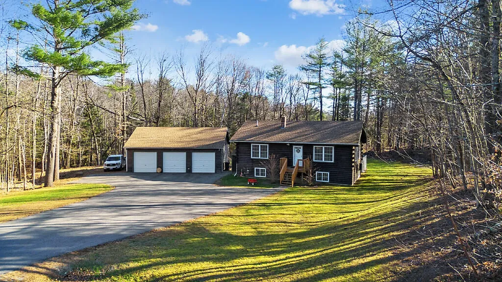 105 Summerhaven Road Manchester ME 04351