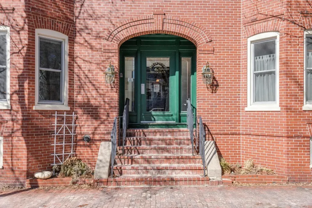 65 Sherman Street Portland ME 04101
