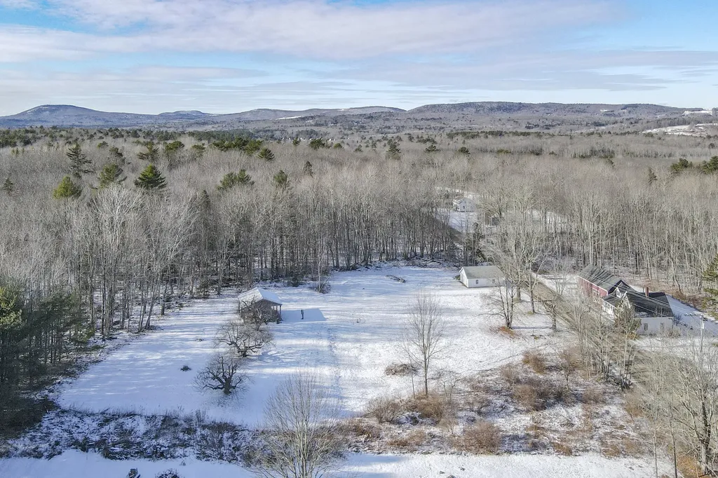 862 Beach Road Lincolnville ME 04849