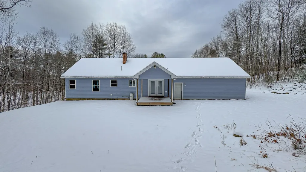 381 Quaker Ridge Road Casco ME 04015