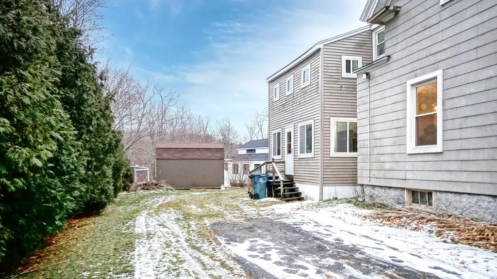 5 Wakefield Avenue Saco ME 04072