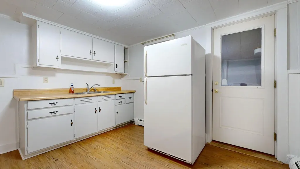 5 Wakefield Avenue Saco ME 04072