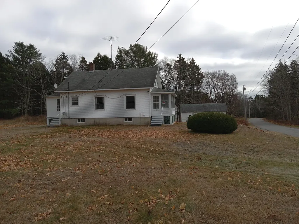 14 Tamarack Drive Friendship ME 04547