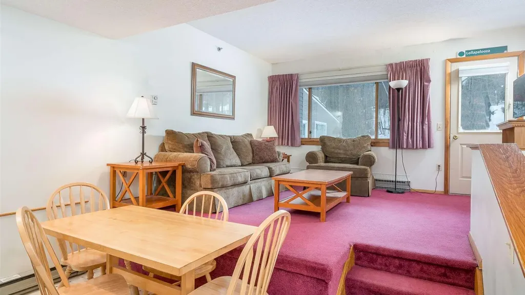 8 Sunrise Drive Newry ME 04261